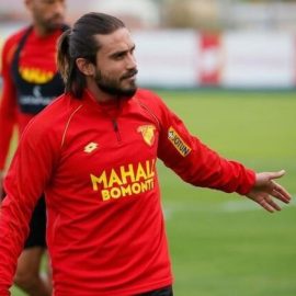 Fenerbahçe, Halil ve Alpaslan'ın peşinde