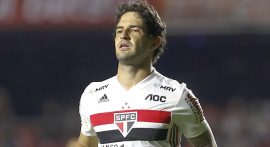 Pato, Sao Paulo'dan ayrıldı