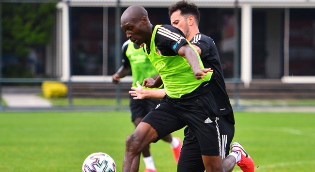 Beşiktaş tempo yükseltti