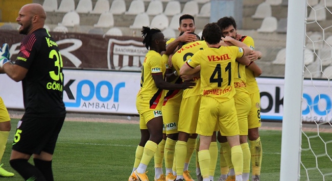 Eskişehirspor deplasmanda ilk puanını aldı