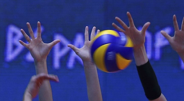 İzmir’deki voleybol maçları deprem sebebiyle ertelendi