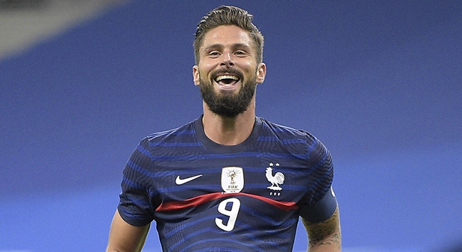 Olivier Giroud’dan tarihi başarı