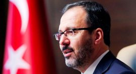 Bakan Kasapoğlu İlke Özyüksel'i tebrik etti