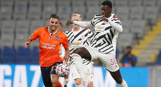 Başakşehir’de iki değişiklik