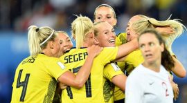 FIFA'dan kadın futbolcu ve antrenörlere doğum izni teklifi