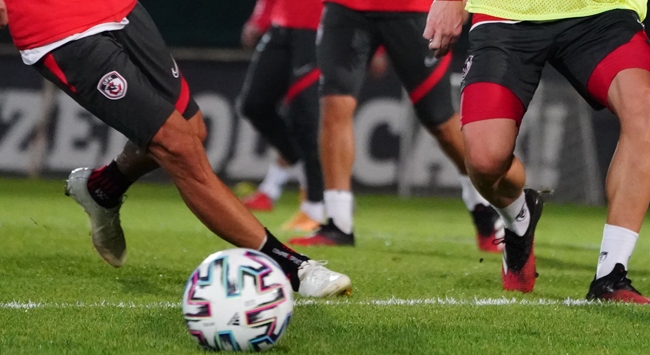 Gaziantep Futbol Kulübünde 2 kişide koronavirüs çıktı