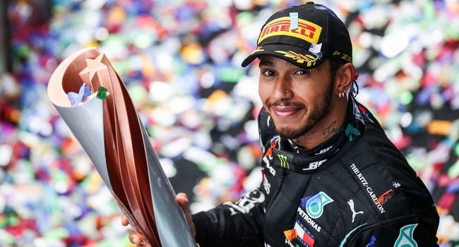 Mercedes-Hamilton iş birliği F1 rekorlarını altüst etti