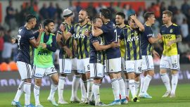 Fenerbahçe, sahasında Başakşehir'e üstün