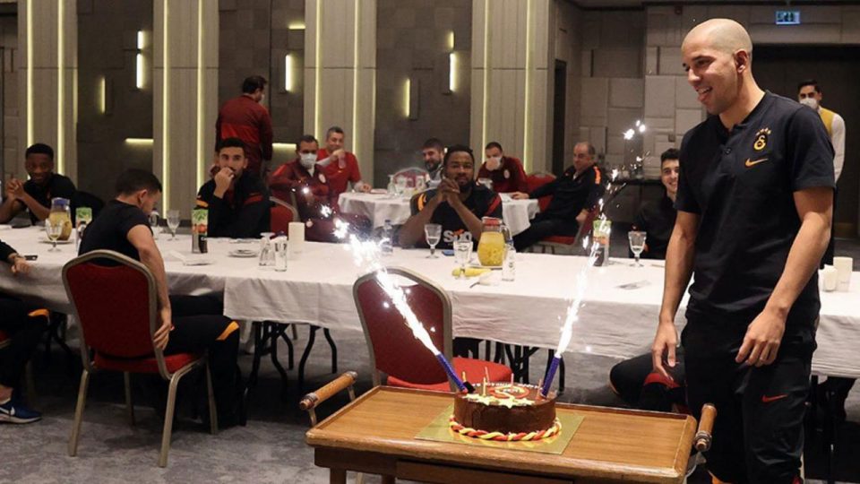 Galatasaray’da Feghouli’nin doğum günü kutlandı