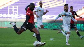 Gaziantep FK Alanyaspor'u ağırlıyor