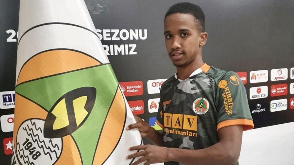 Alanyaspor El Mami Tetah’ı transfer etti