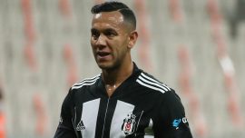 Beşiktaş'ta Josef de Souza'nın sözleşmesi uzatıldı