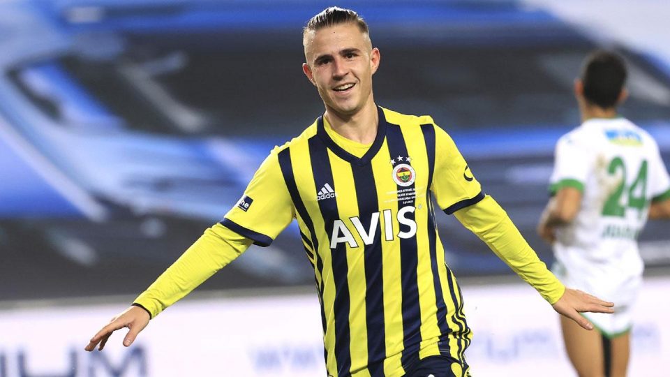 Fenerbahçe’ye Pelkas’tan kötü haber