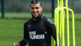 Galatasaray, Yedlin için Newcastle ile anlaştı
