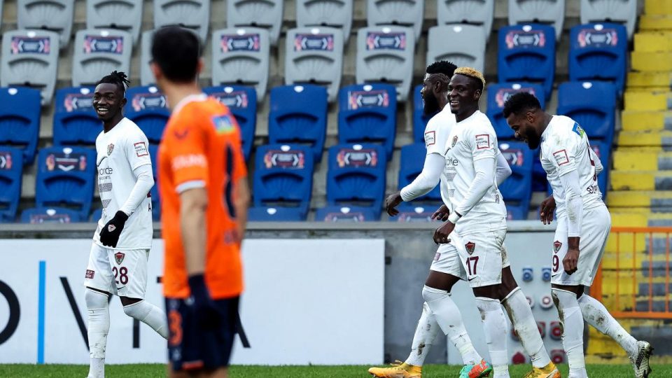 Hatayspor’dan Başakşehir’e ağır darbe