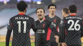 Liverpool 3 puanı 3 golle aldı