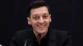Mesut Özil Avrupa'da da manşetlerde