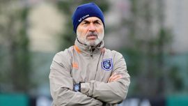 Aykut Kocaman, Medipol Başakşehir'de ilk antrenmanına çıktı