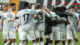 Beşiktaş zirveye tutundu