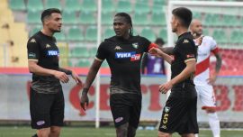 Denizlispor son sıradan kurtulamadı