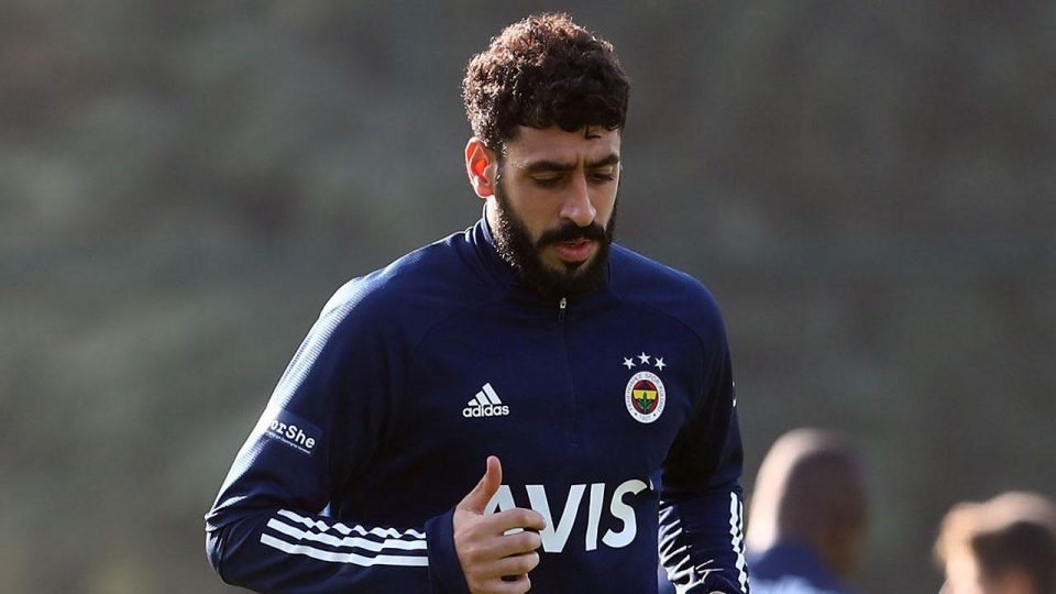 Fenerbahçe Tolga Ciğerci ile yollarını ayırdı