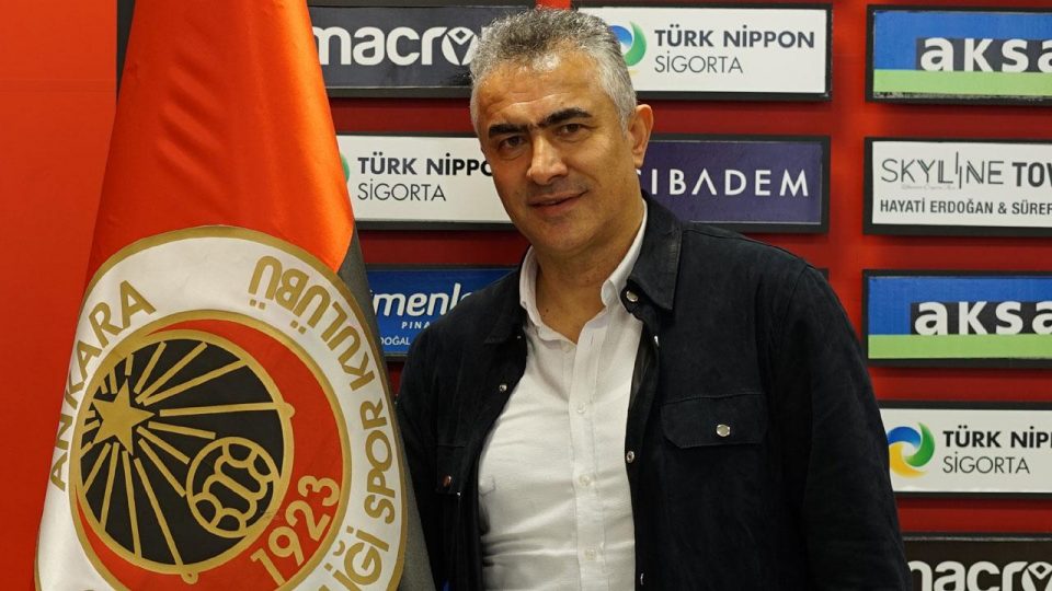 Mehmet Altıparmak resmen Gençlerbirliği’nde