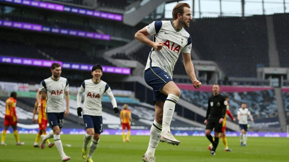 Tottenham ikinci yarıda açıldı