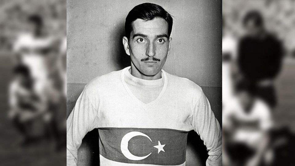 Türk futbolunun efsane ismi Suat Mamat