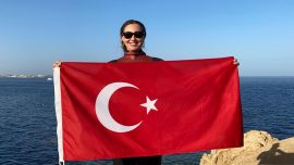 Milli sporcu Şahika Ercümen Mısır'da rekor kırdı