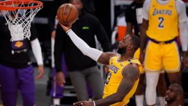 NBA'de Lakers seride öne geçti