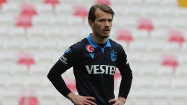 Trabzonspor'da Abdulkadir Parmak affedildi