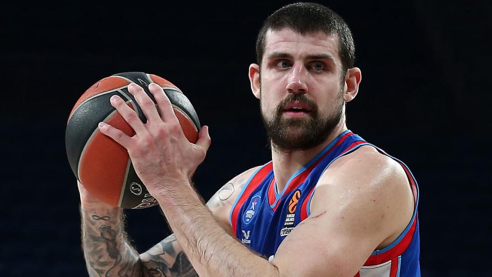 Adrien Moerman Anadolu Efes’te kaldı