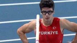 Milli atlet Ersu Şaşma'dan olimpiyat vizesi