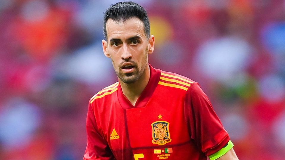 Sergio Busquets koronavirüsü atlattı