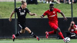 Beşiktaş hazırlık maçında Kayserispor'a faklı yenildi