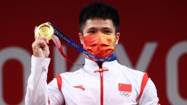 Çinli halterden iki olimpiyat rekoru