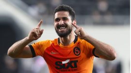 Emre Akbaba'nın sözleşmesi 2 yıl uzatıldı