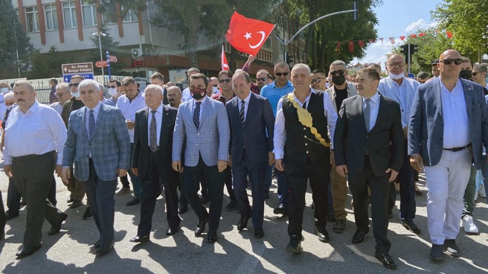Kırkpınar adetlerinden “güreş ağası” karşılama ritüeli gerçekleşti