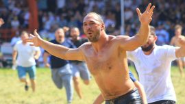 Kırkpınar'da başpehlivan Ali Gürbüz oldu
