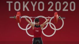 Milli halterci Tokyo'da dereceye giremedi