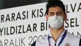 Milli yüzücü Mert Kılavuz, gençlerde Avrupa şampiyonu oldu
