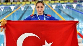 Milli yüzücü Merve Tuncel'den Avrupa rekoru