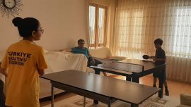 Minik şampiyon müsabakalara yemek masasında hazırlandı