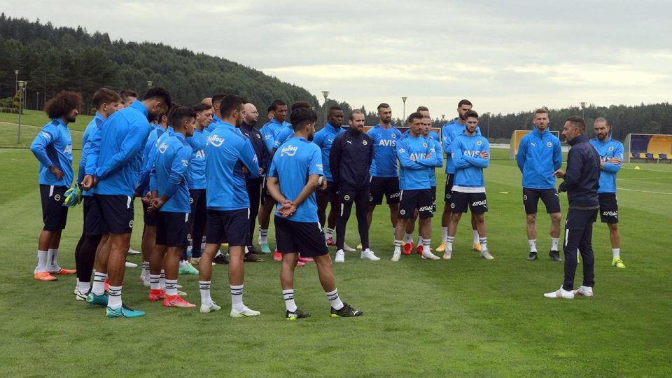 Vitor Pereira’dan futbolculara uyarı