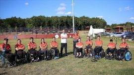 Bakan Kasapoğlu'ndan paralimpik sporculara ziyaret