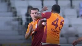 Marcao takım arkadaşı Kerem Aktürkoğlu'nu yumrukladı