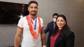 Taha Akgül'den Kastamonu'daki afetzedelere bağış
