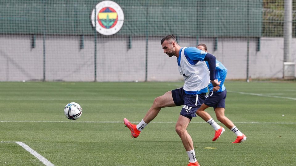 Fenerbahçe’de Serdar Dursun çalışmalara başladı