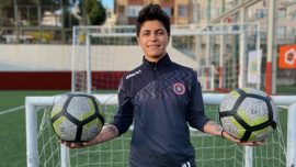 Gol kraliçesi Zelal'in hayatı futbolla değişti