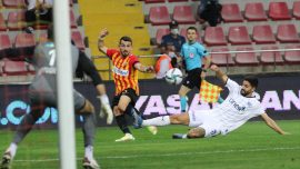 Kayserispor, Kasımpaşa'yı 2 golle geçti